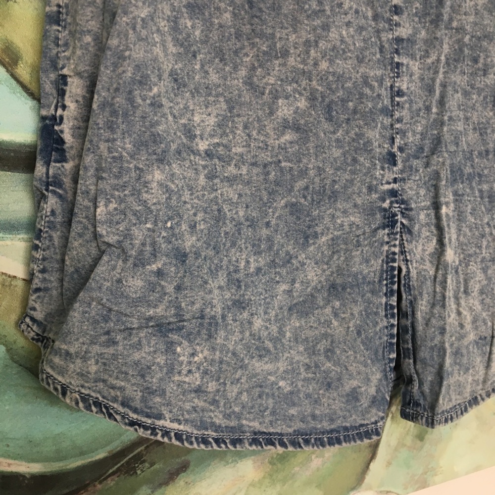 Denim Collared Tank - Picture 4 of 4